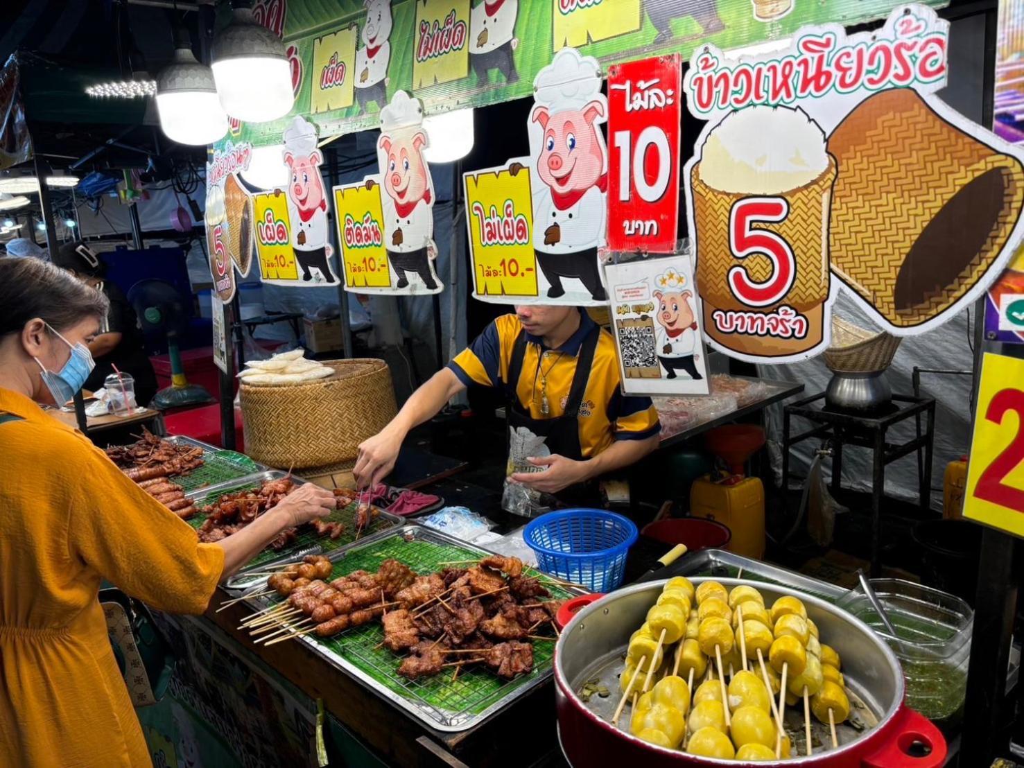 The White Den Chatuchak بانكوك المظهر الخارجي الصورة